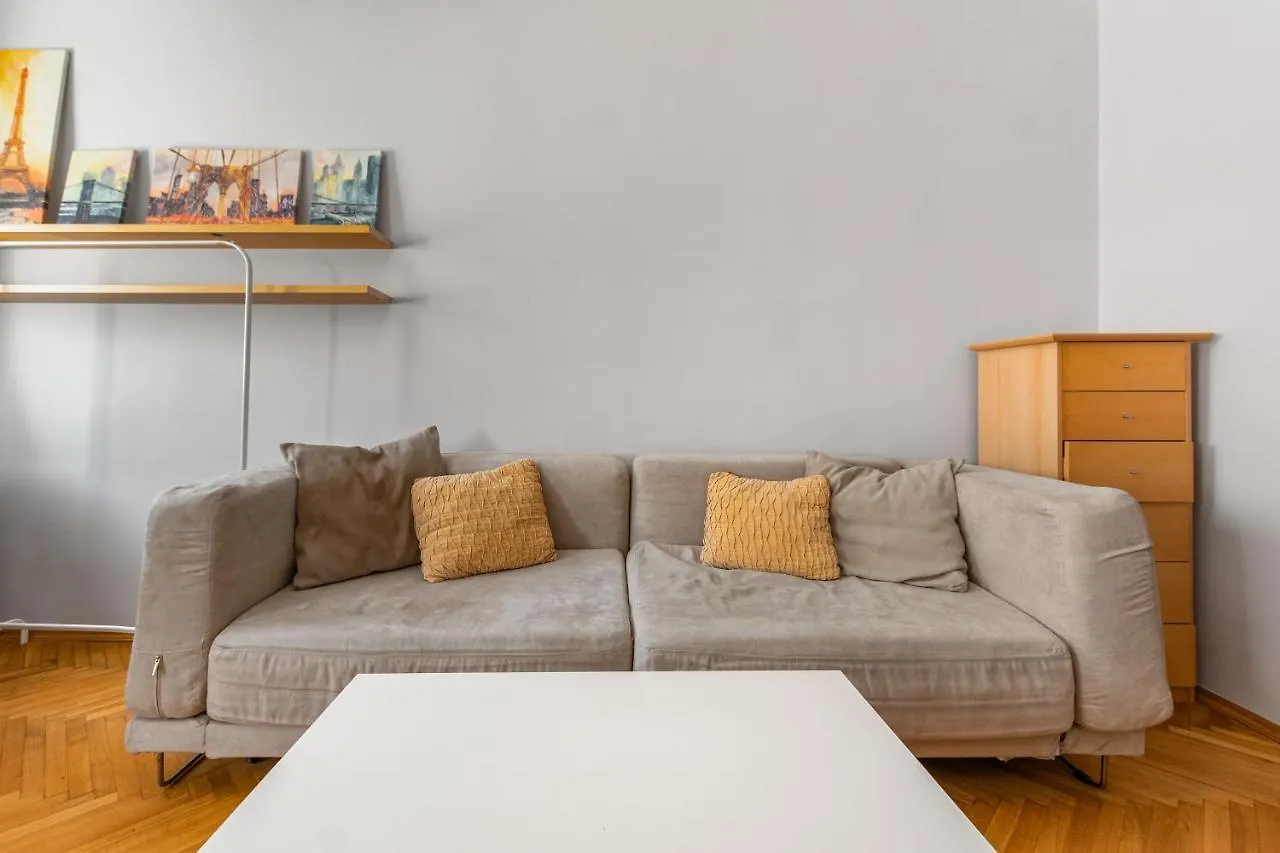 Chmielna 2 By Homeprime Warsaw Apartment