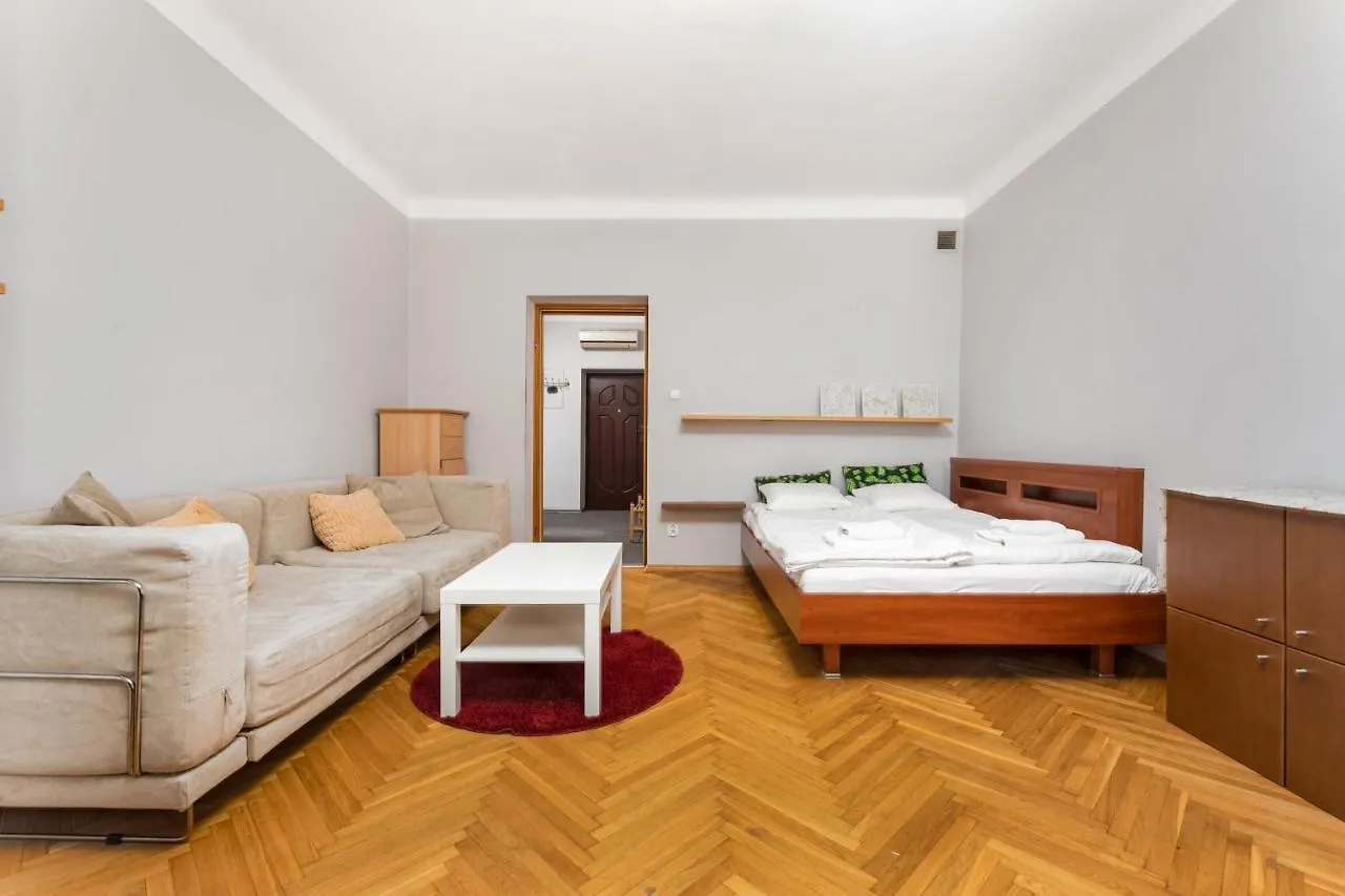 Apartment Chmielna 2 By Homeprime Warsaw